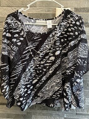 Alfred Dunner Black & White Abstract Printed Pullover